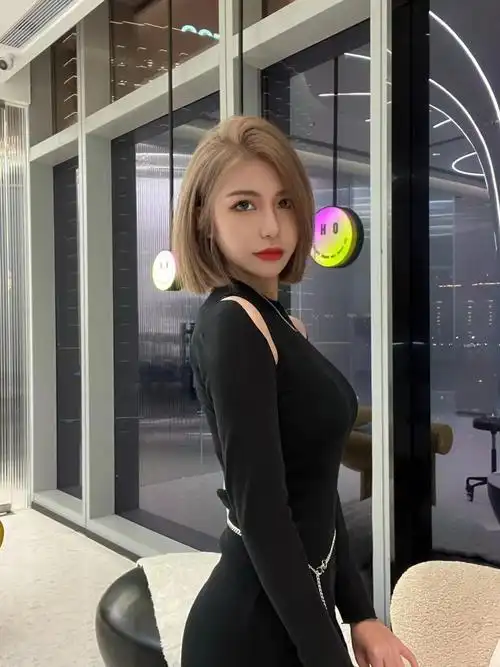 短发发型发色推荐