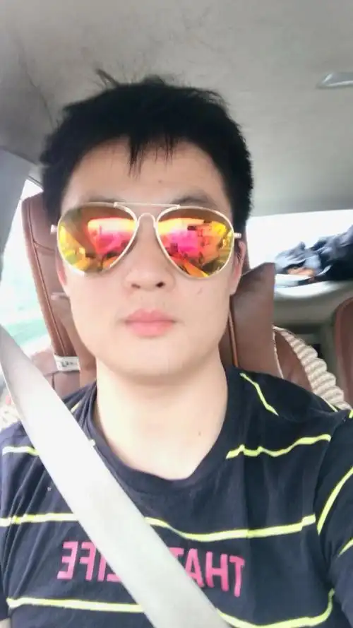 三十岁的老男人