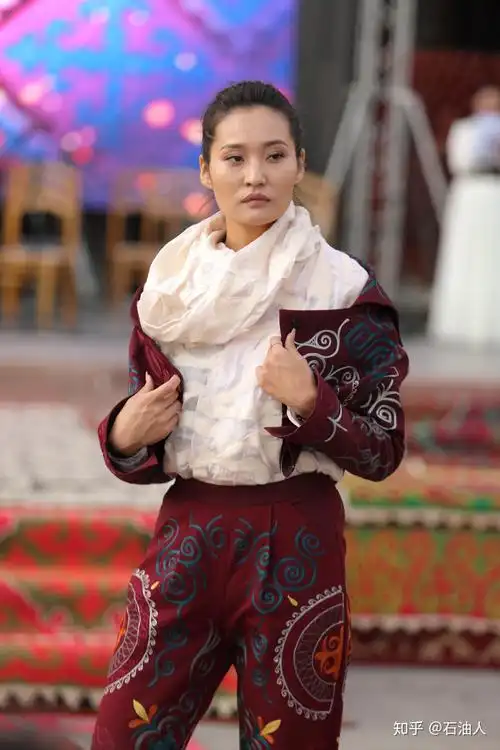 吉尔吉斯斯坦—我拍过的那些女孩们