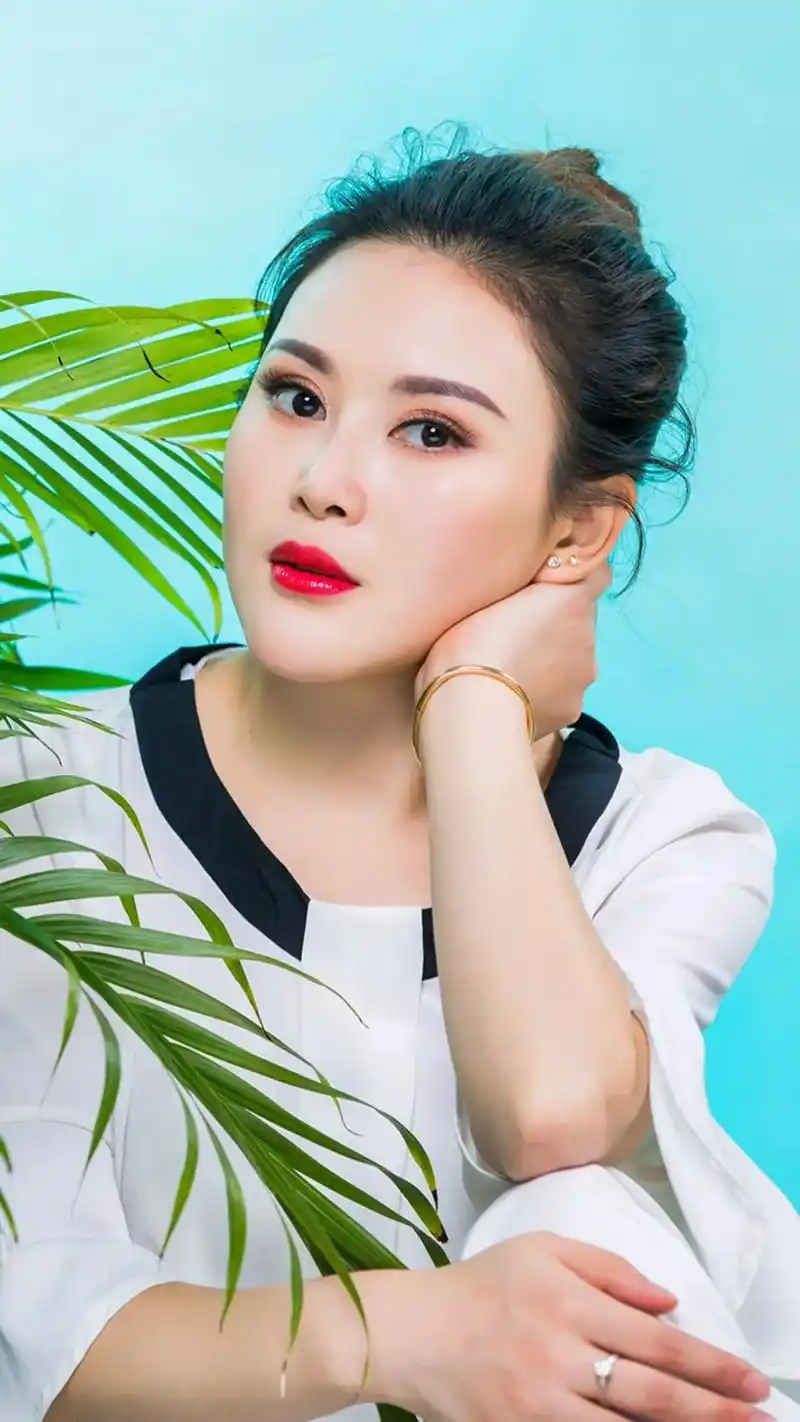 云菲菲-你就是我的人(美女歌星) - 抖音