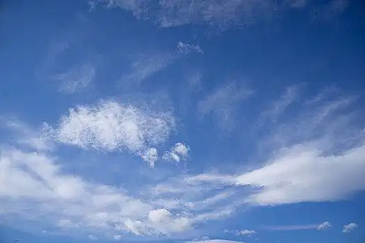 白云,天空,阳光,云彩,多云,天气,阳光明媚,光明,晴空万里,万里无云