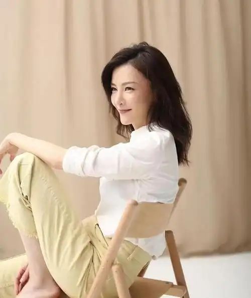 贵州美女演员刘孜