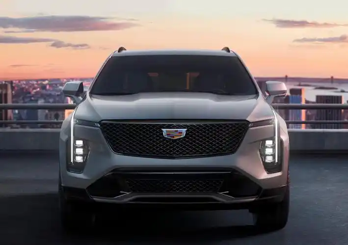 新款凯迪拉克xt4官图曝光:外观焕新 换装33英寸大屏!增1.5t动力?