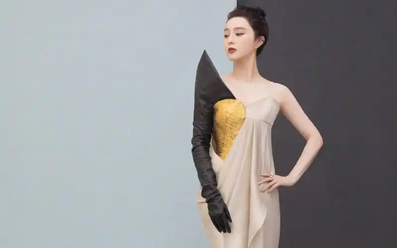 范冰冰性感冷艳写真桌面壁纸