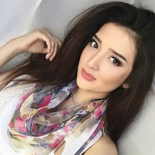 并在2014年代表巴甫洛达尔参加当年的哈萨克斯坦小姐选美大赛,并赢得