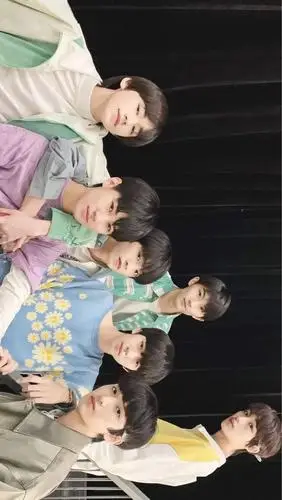 手机壁纸tnt时代少年团