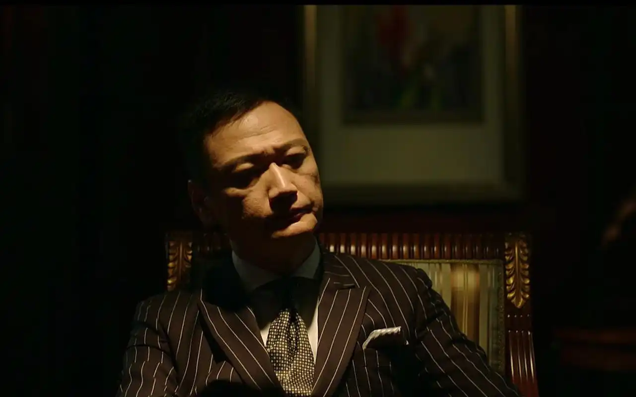 一,陶大宇,年轻时深受观众喜爱,本来大好的前途,却爱上小三与前妻离婚