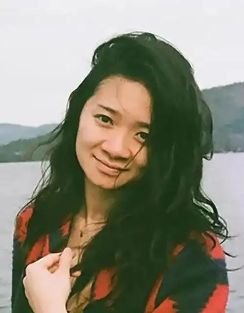 回顾宋丹丹女儿赵婷才貌双全比巴图更胜一筹今已是华人骄傲