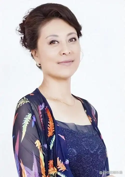 演员岳红:与导演丈夫分开后,切去五分之四的胃,如今咋样了?