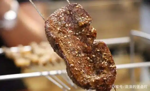 东北人对"猪"的执着!14种烤串告诉你:没有猪可以活着离开东北