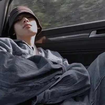 唯美很有氛围感的意境高颜值男头 最新人气很高的帅气男生头像