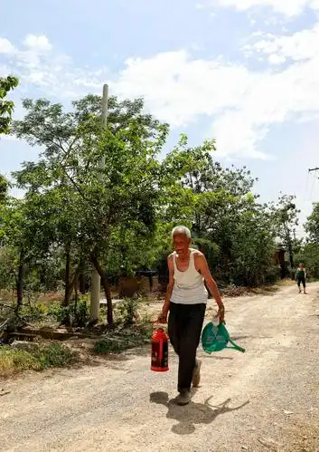 《一位退休老人的农耕情怀》