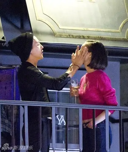 韩星权志龙绯闻女友登封面 妩媚轻柔(图)