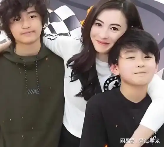 柏芝16岁大儿子恋情,对象竟是46岁女教练,母亲回应被打脸|谢振轩|王菲