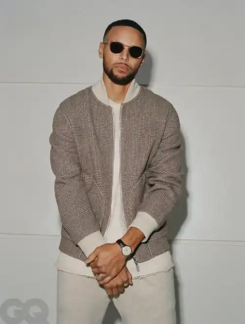 帅库里成为全新体育刊gqsports创刊号的封面人物