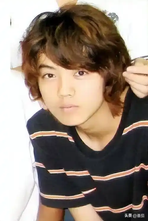 18岁黄渤忍了,18岁鹿晗也忍了,看了18岁的雷佳音我忍不住了