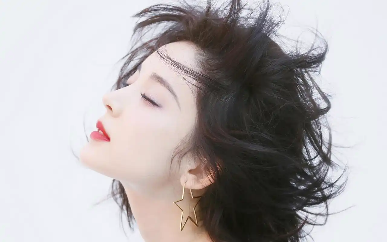 古力娜扎侧脸写真图片桌面壁纸高清大图预览1920x1200_大陆明星下载