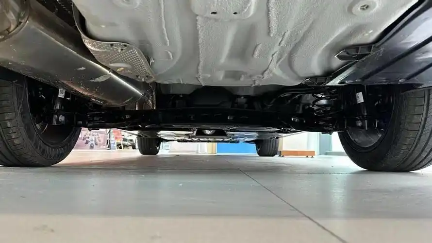 到店实拍大众宝来,最高优惠3万,空间良好,家用挺合适!