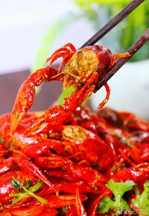 在家做香辣小龙虾,3斤小龙虾不到100元,简单易学又好吃