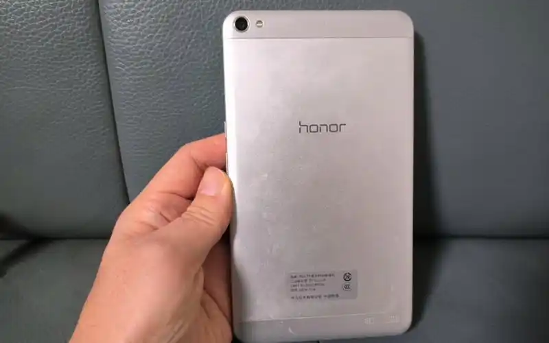 百元淘lcd手机:华为荣耀巨屏手机x2频闪展示和上手体验