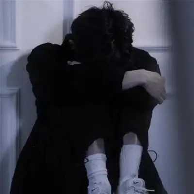 高清失恋又很丧的头像男生超酷图片