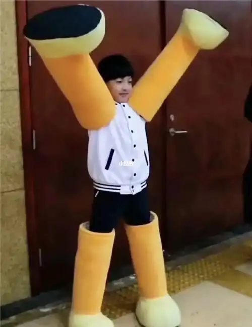 李飞就要找这种小时候土了吧唧长大后