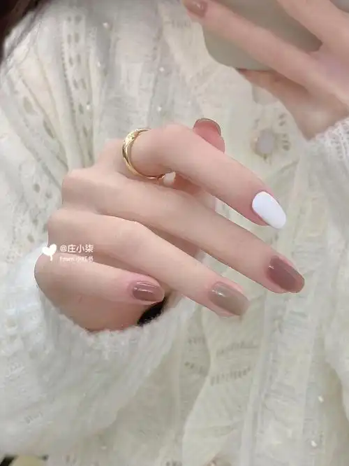 夏日纯色系美甲气质百搭姐妹们盘起来