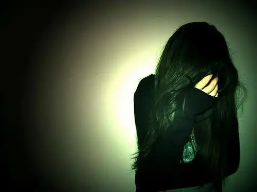 一念成魔轻信了曾经的承诺