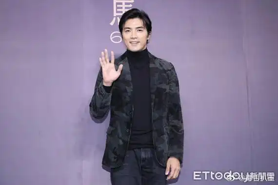 贺军翔家遭警方搜查