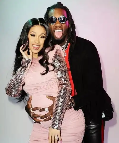 隔空对骂,扔鞋爆头, 女rapper亲自下场撕b吓死我