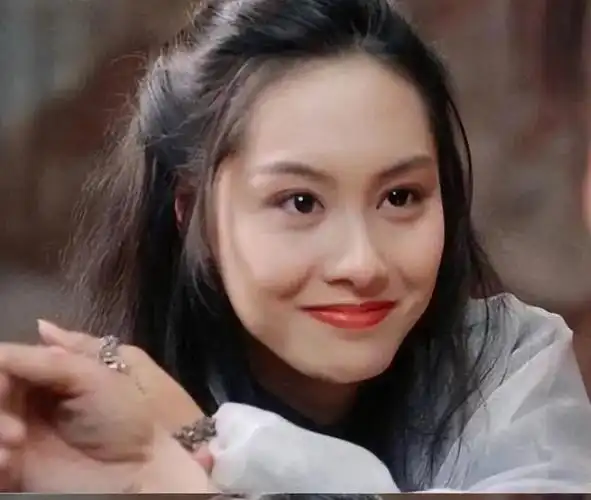 然而,是1995年的古装喜剧片《大话西游之大圣娶亲》中的紫霞仙子一角