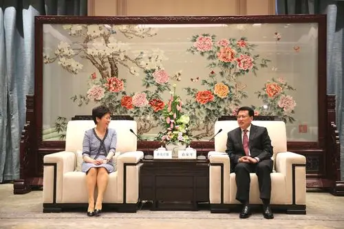 袁家军会见香港特首林郑月娥