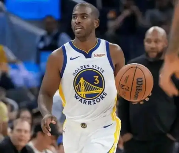 保罗在勇士的地位到底有多高?看看场上这一幕就知道了