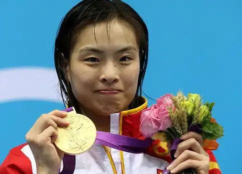 吴敏霞:从陪衬到皇后