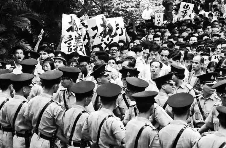 15,中国历史上罢工时间最长的一次工人运动是()