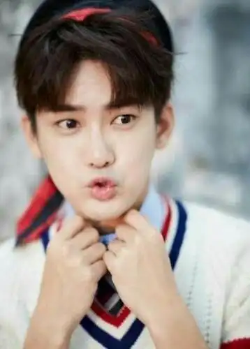 白敬亭嘟嘴我忍,胡一天嘟嘴我再忍,最后一位嘟嘴我忍无可忍!