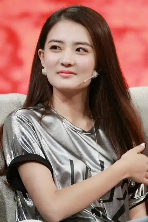 九位女明星是大家公认的方脸,但是一点都不影响她们的美丽