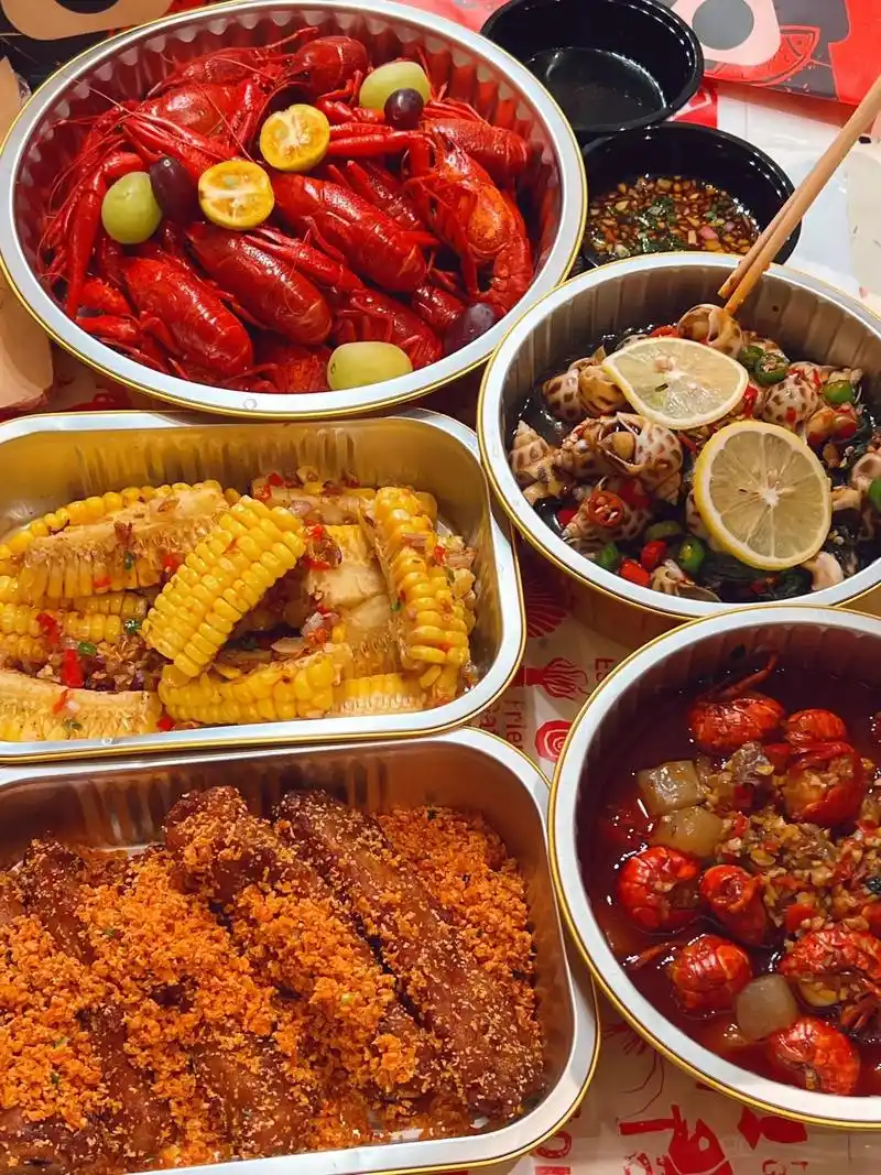 夏天就适合窝在家里吃外卖,谁懂这种快乐.