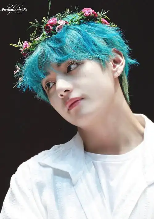 金泰亨头像##金泰亨蓝发