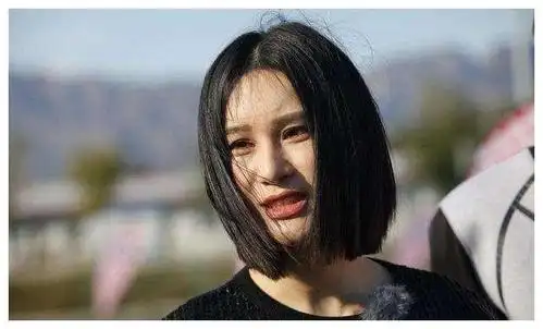 节目组邀请了当年和尚雯婕一起参加比赛的超女们登场,包括许飞,厉娜