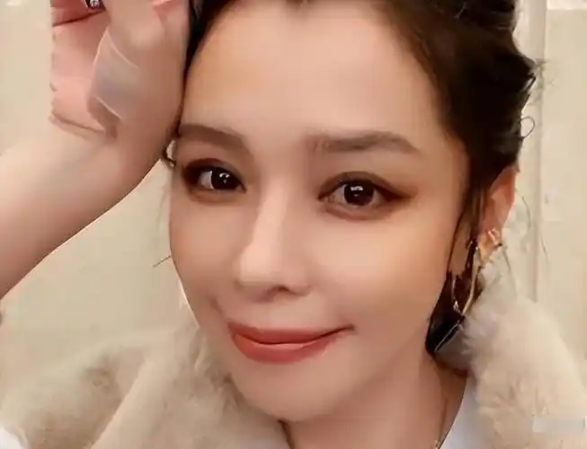 歌手徐若瑄前脚离婚,后脚患癌!自曝术后失声3个月,现在很好