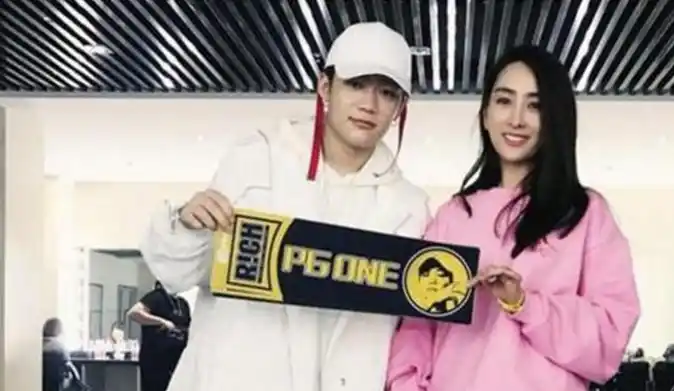 第一狗仔直播"夜宿门"全过程,全是细节猛料啊,马苏怕是完了!