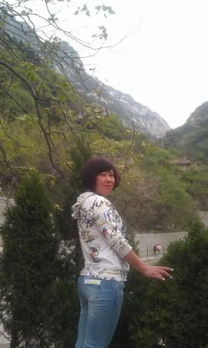 44岁离异女征婚照片(id:53660913)_内蒙古包头征婚交友_珍爱网