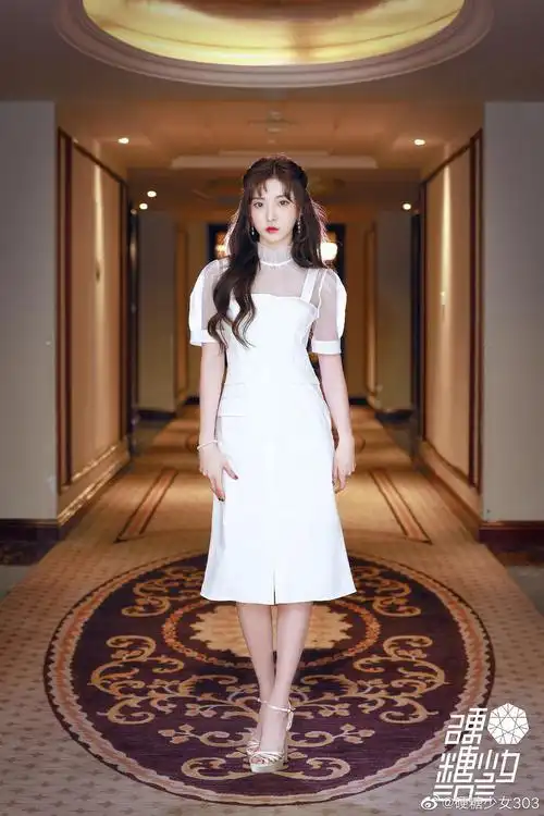 cn20.10.09上海时装周看秀61出道后第一个个人活动20.10.