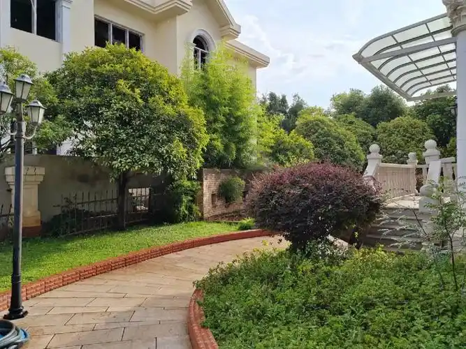 昆明黄金海岸独栋别墅捡漏带一亩花园