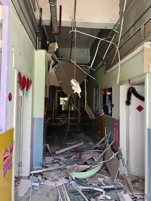 沪 废弃幼儿园 c- 难度0