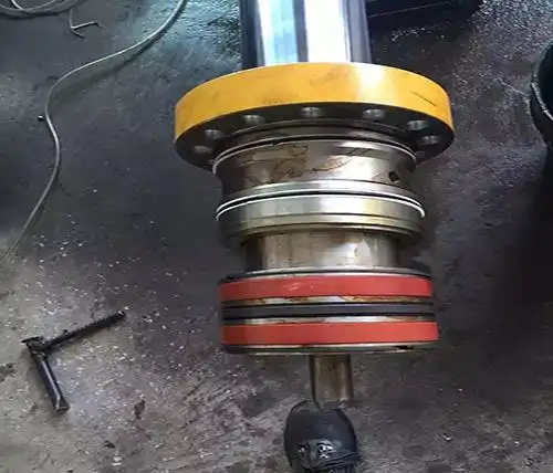 液压缸修复_大型液压油缸维修_大型缸体镗磨加工_【翔力液压维修站】