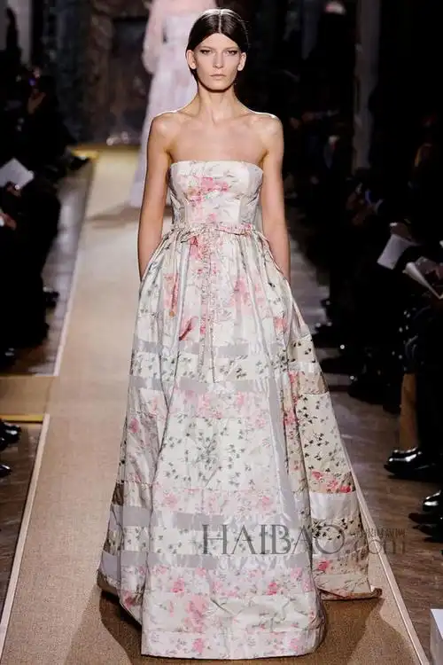 华伦天奴小s礼服(高定周前回顾华伦天奴)(62)