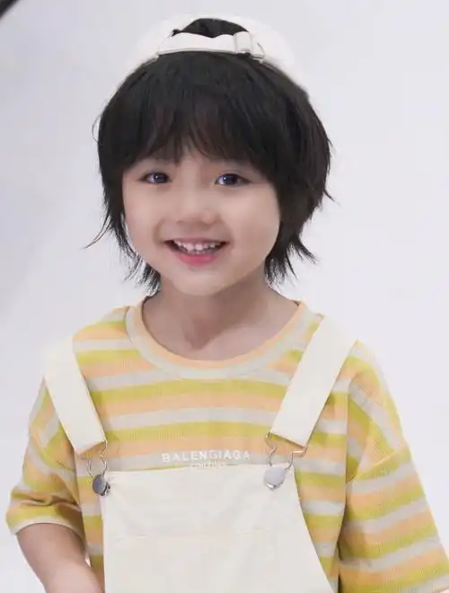 ="sd7s53ymfydh">孙思程,2016年6月11日出生于北京市,中国内地男演员