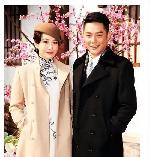 傅程鹏和周丽淇结婚之后,连名字都换了,想来个彻底改变.